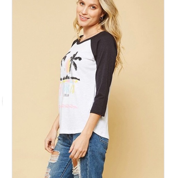 Hawaii dream graphic tee - Picture 3 of 8